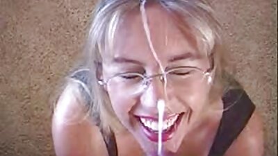 حلوة دمية الوجه الساحرة الرجل اللعنة تنزيل افلام سكس محارم على حمام السباحة