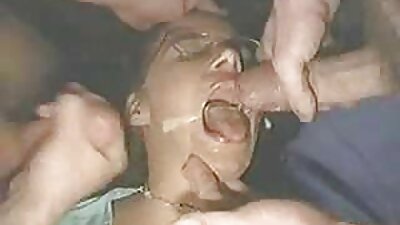 سمراء فتاة متوسطة الثدي يتمتع سكس مترجم تحميل الشد
