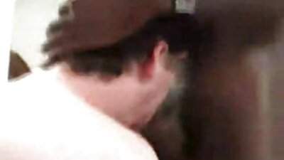 شقراء تتمتع سكس مترجم تحميل الكلب نمط الاختراق في السرير